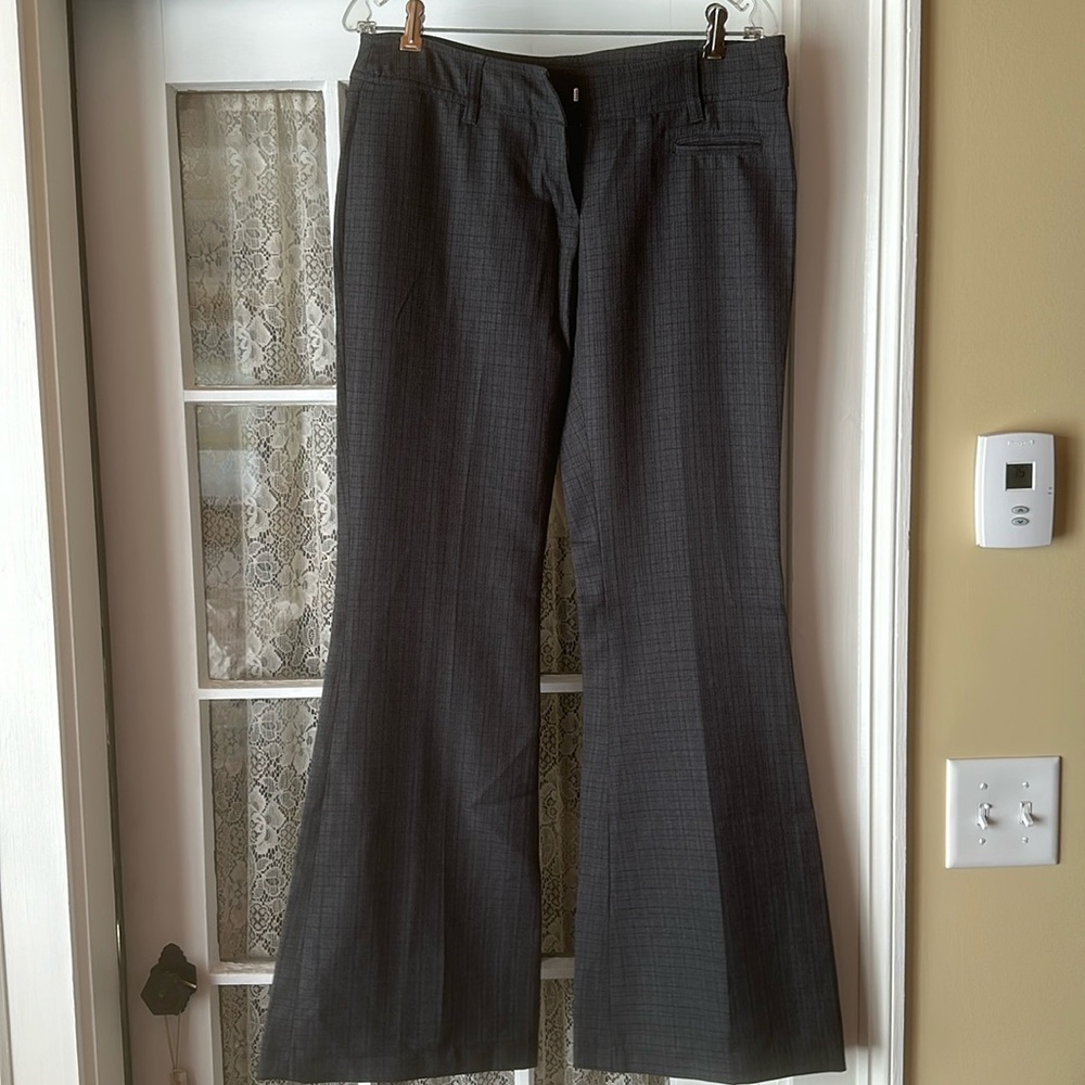 H&M gray boot leg pants. Size 10